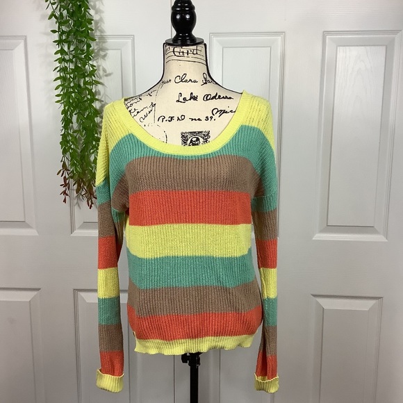 Mine... Sweater Size Large - Picture 1 of 7